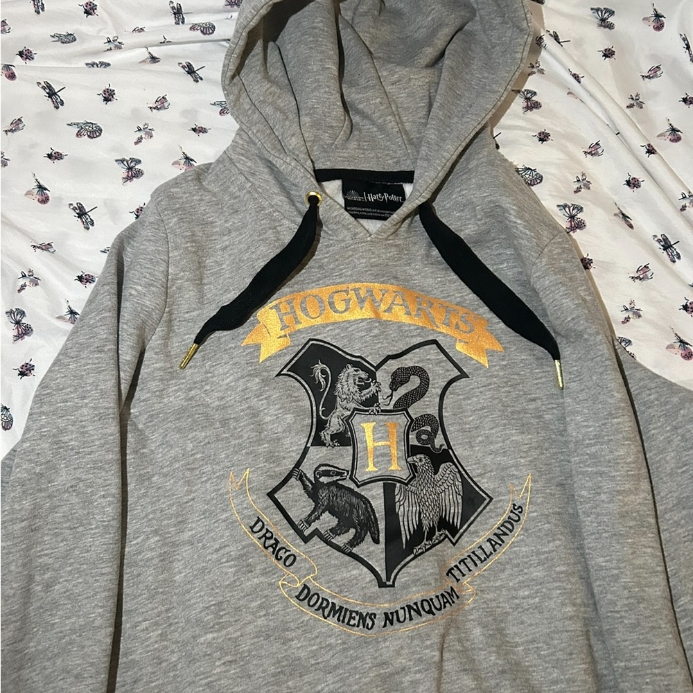 Othr Gray Hogwarts Crest V-Neck Sweater